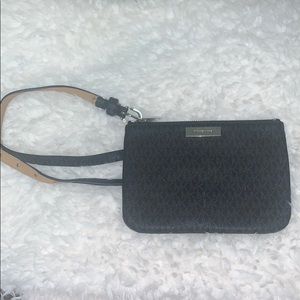 Michael kors fanny pack